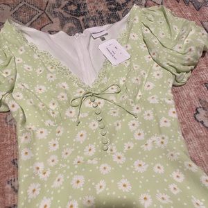 Skylar + Madison Lime Green Daisy Mini Dress | Women’s Small | NWT